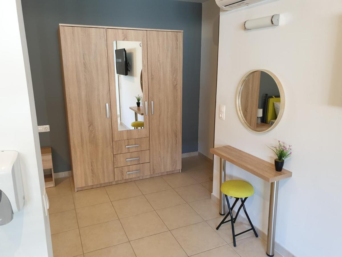 Green - Comfy Center Rodos 阿斯格罗 外观 照片